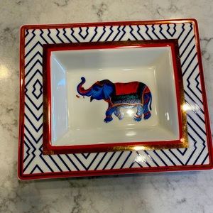 C.Wonder elephant tray, small